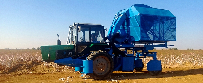Cotton-harvesting machine